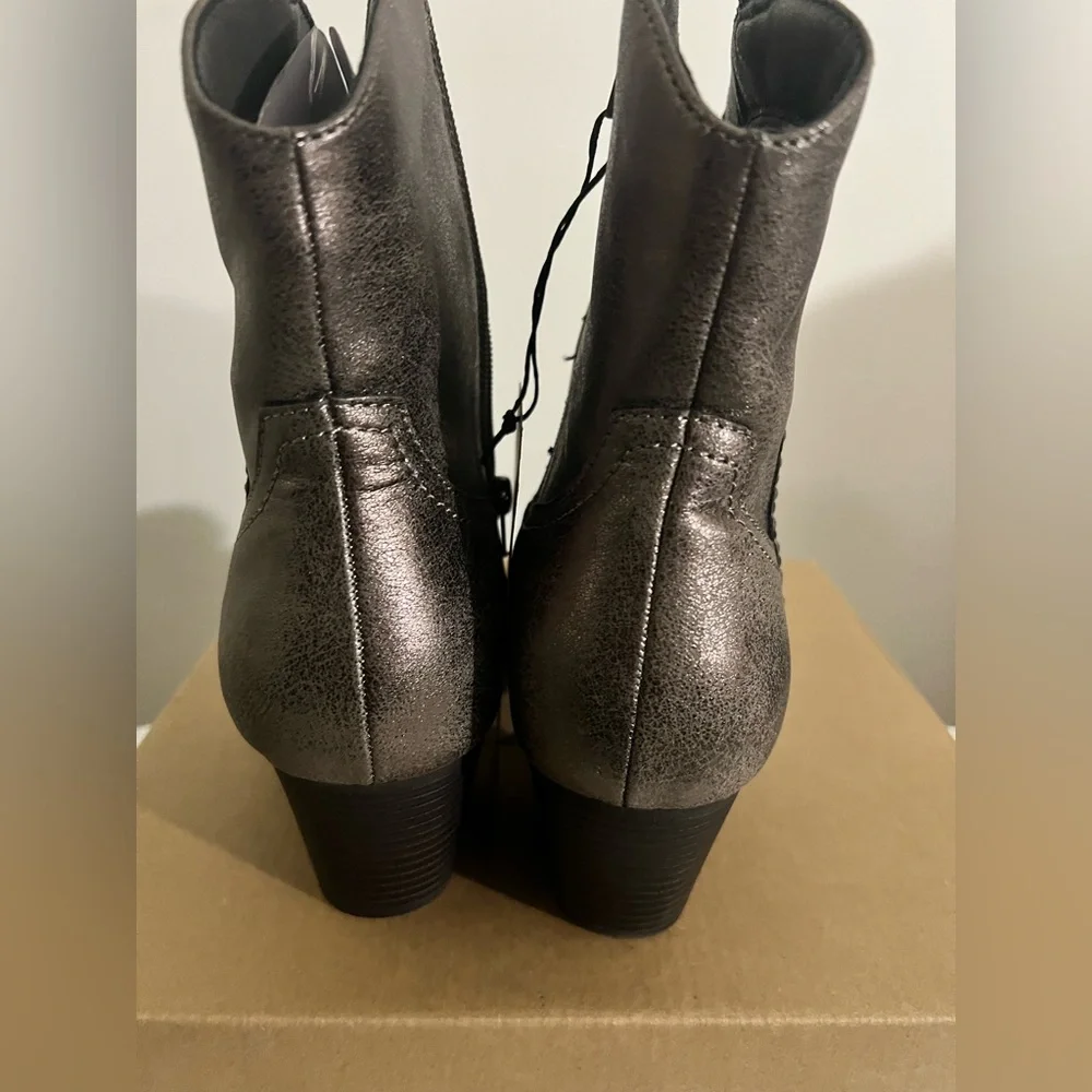 Frye & Co Boots - Picture 2 of 7